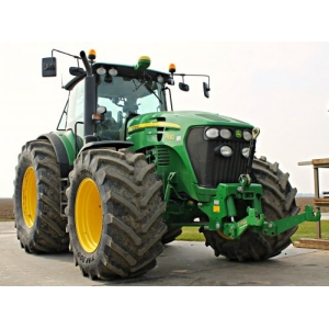 John Deere 7830