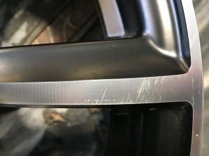 Диск РаспродажаУценка M15 повреждения) 6x15/5x100 ET43 D57,1